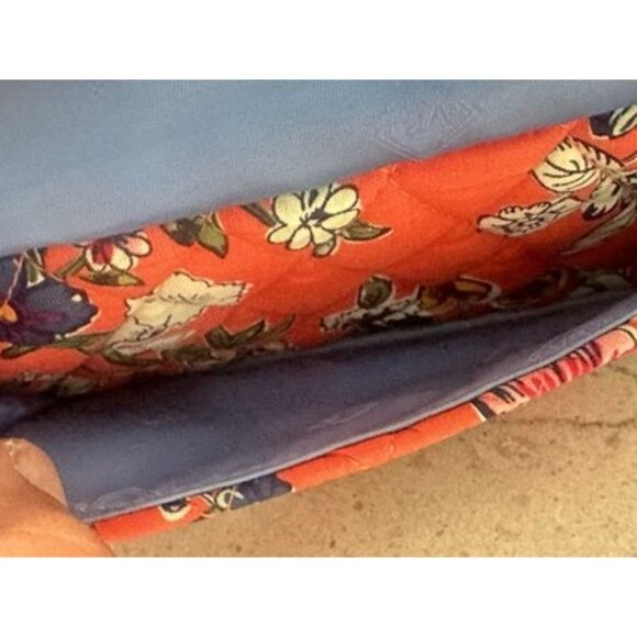 Vera Bradley Coral Floral Wallet Zip Around Closure iPhone Holder Never Used - Picture 10 of 16